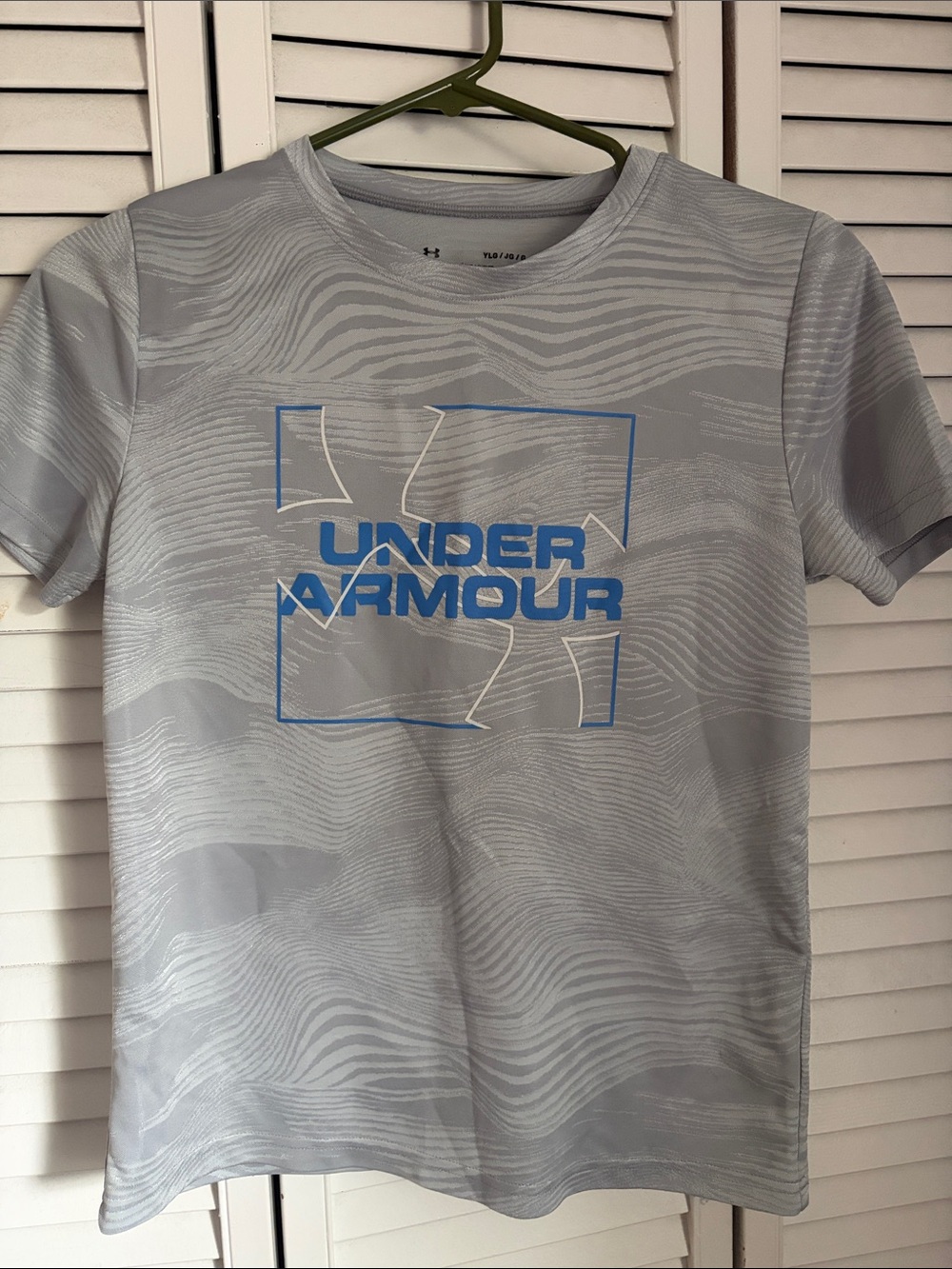 Under Armour Light Gray Short Sleeve Tee with Blue Logo Graphic